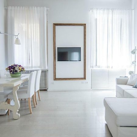 Triton Place Róma Kültér fotó