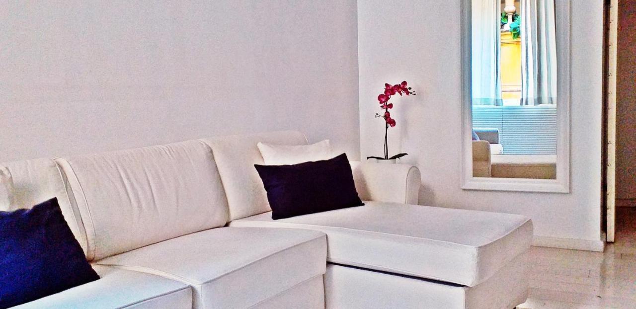 Triton Place Róma Kültér fotó